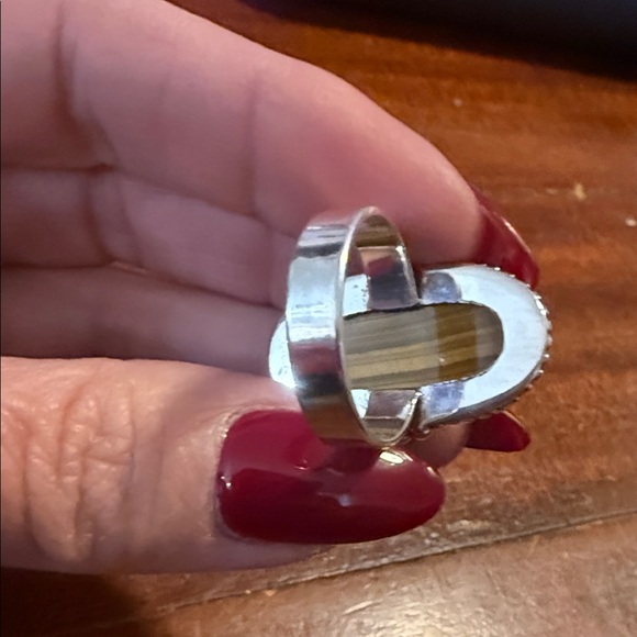 Beautiful Tigers eye in Sterling Silver - Picture 3 of 4